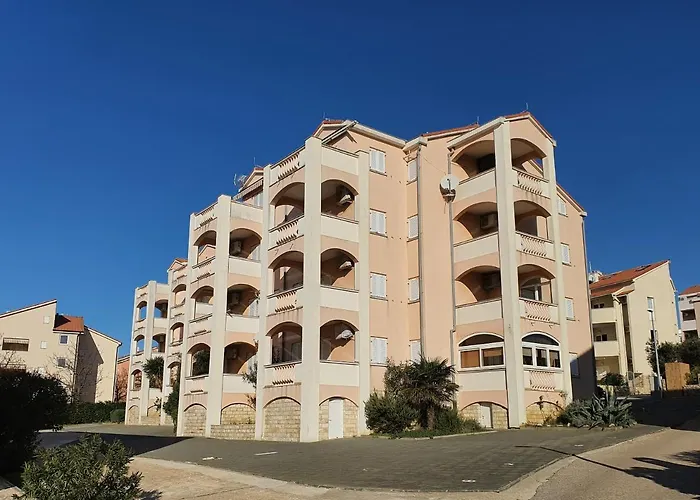 Apartments Coral Novalja
